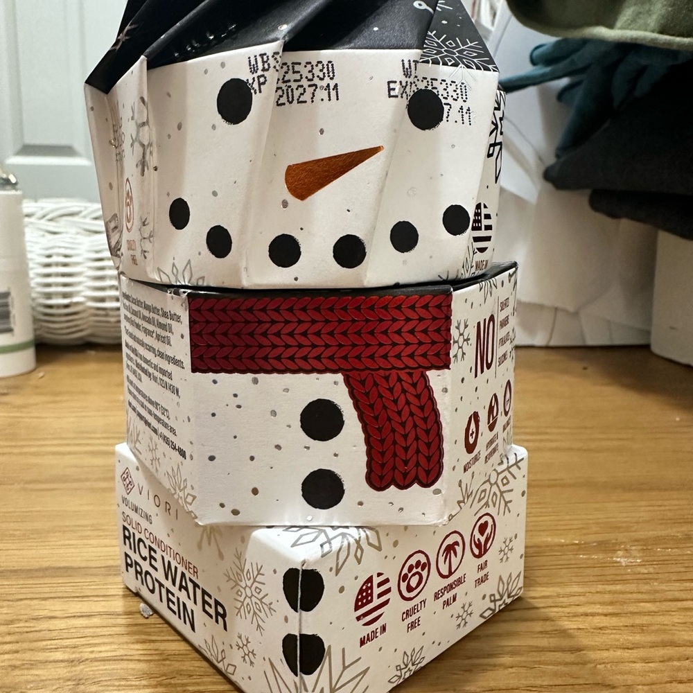 Viori Snowman Rice Water Protein Shampoo, conditioner and body lotion bar